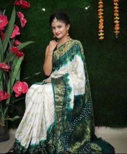 Panetar Bandhani Gharchola Saree