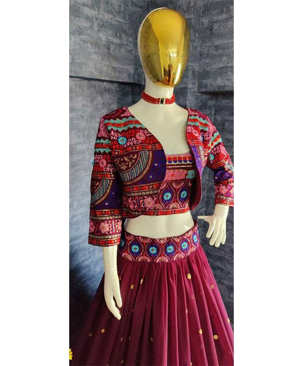 Latest Designer Blouse तमन्ना भाटिया की तरह दिखना है स्टाइलिश और मॉडर्न तो  कैरी करें ये ब्लाउज डिजाइन - Latest Designer Blouse: तमन्ना भाटिया की तरह  दिखना है ...