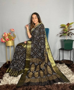 Gharchola bandhani saree