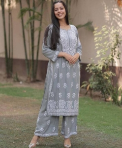 cotton top with beautiful chikankari work shop on shoppingyar