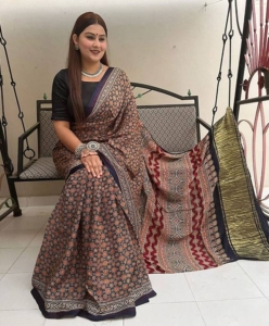 Pavitra Bandhej  laheriya saree