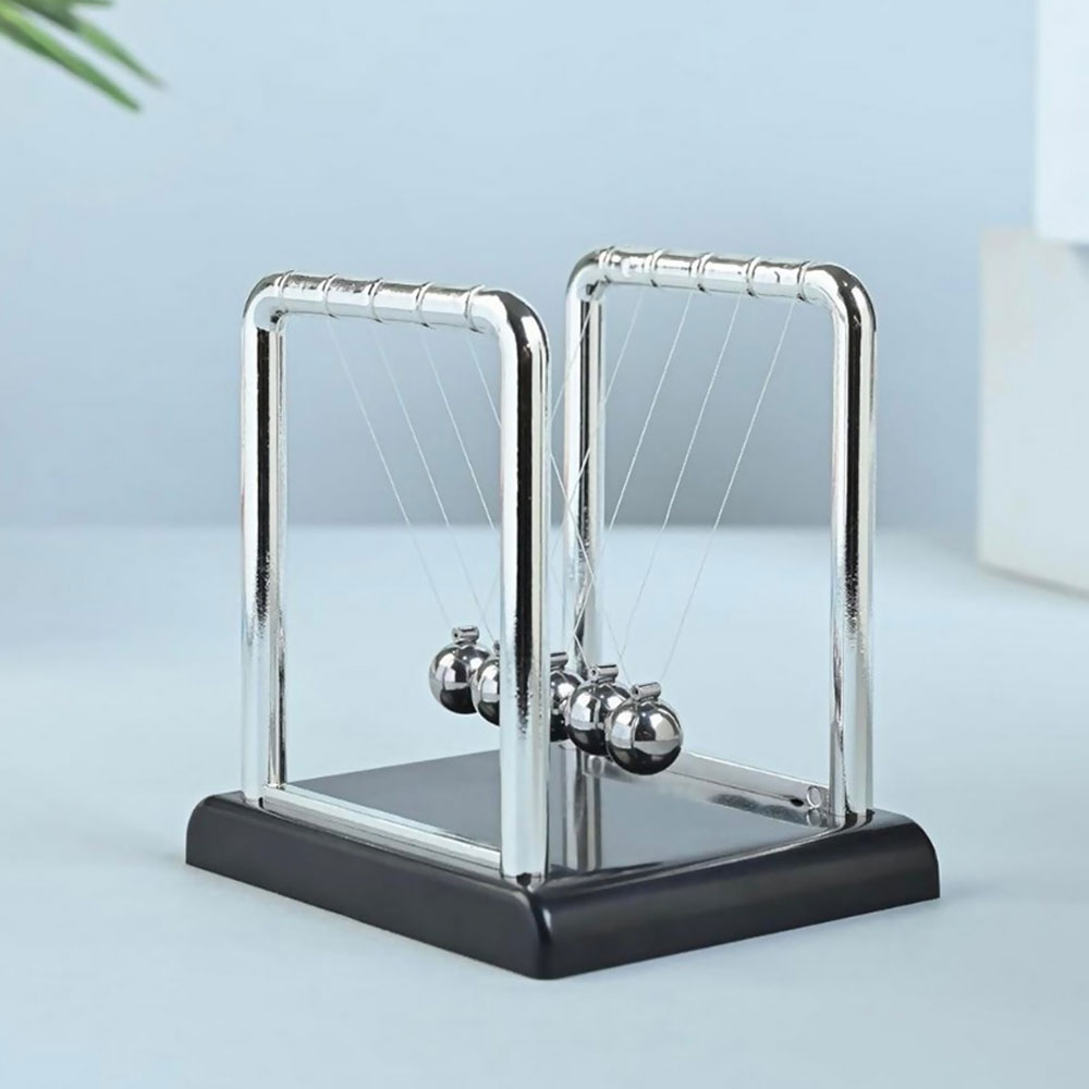 Newton Cradle Desk Toy with Metal Balls for Office Table Newton Cradle Desk Toy with Metal Balls for Office Table