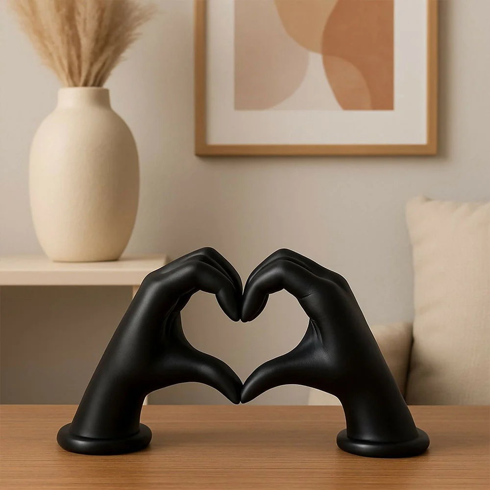 Black Heart Hands Sculpture Showpiece for Home Decor Romantic Gift