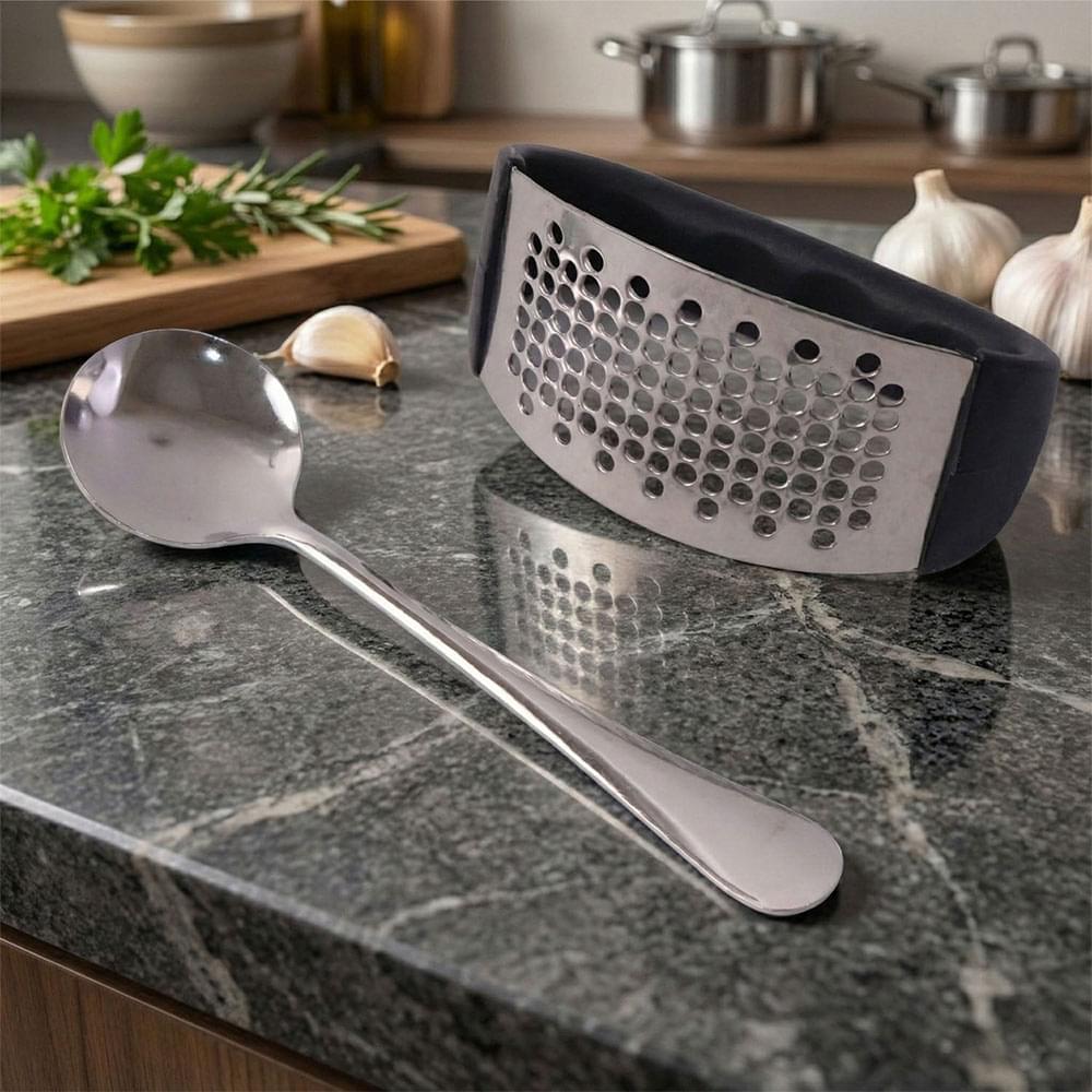 Garlic press tool