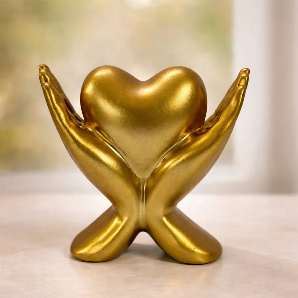 heart sculpture showpiece